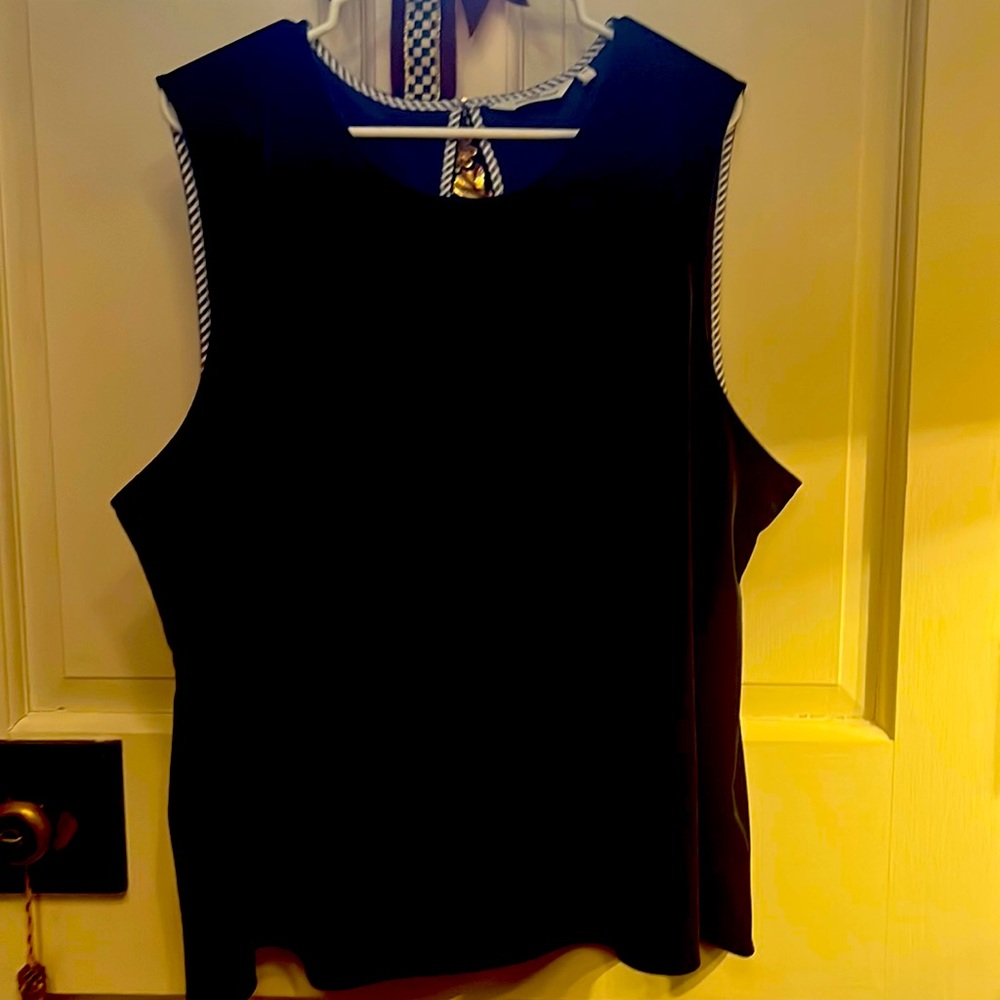 Vineyard Vines, NWT, Navy shell 2X